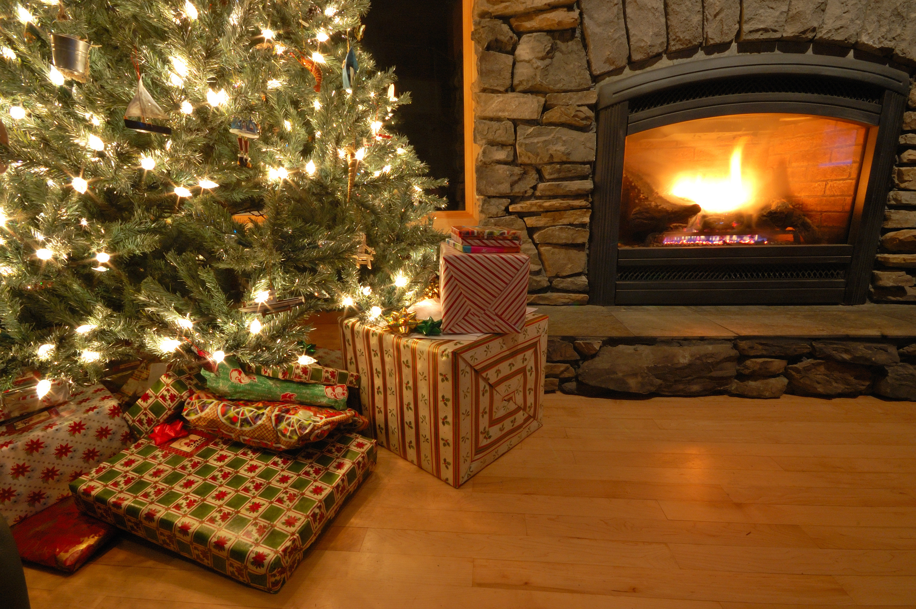 Christmas Fireplace Background ① WallpaperTag