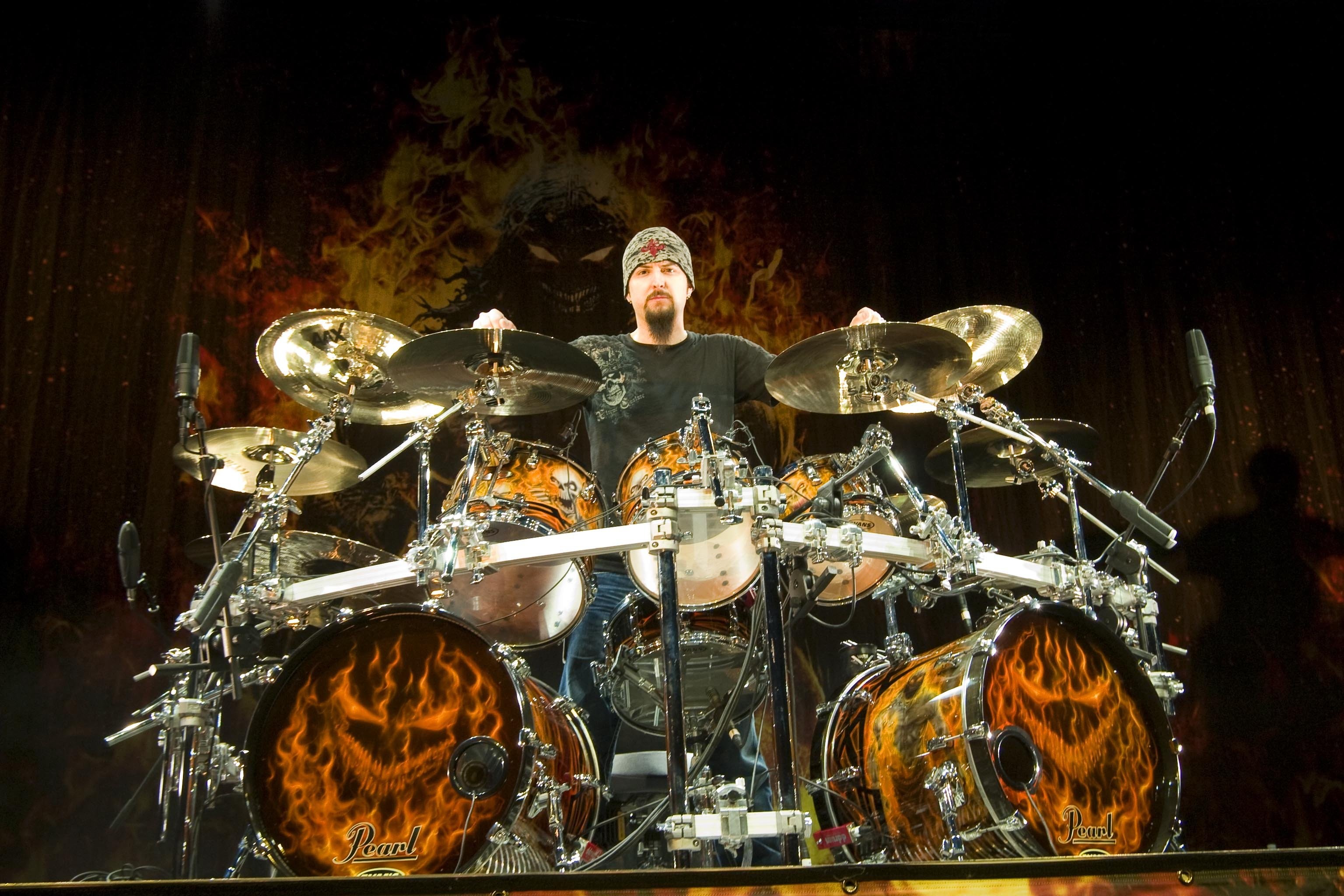 Mike drum kit. Майк Венгрен Disturbed. Disturbed барабанщик. Disturbed барабаны. Drum Metal.