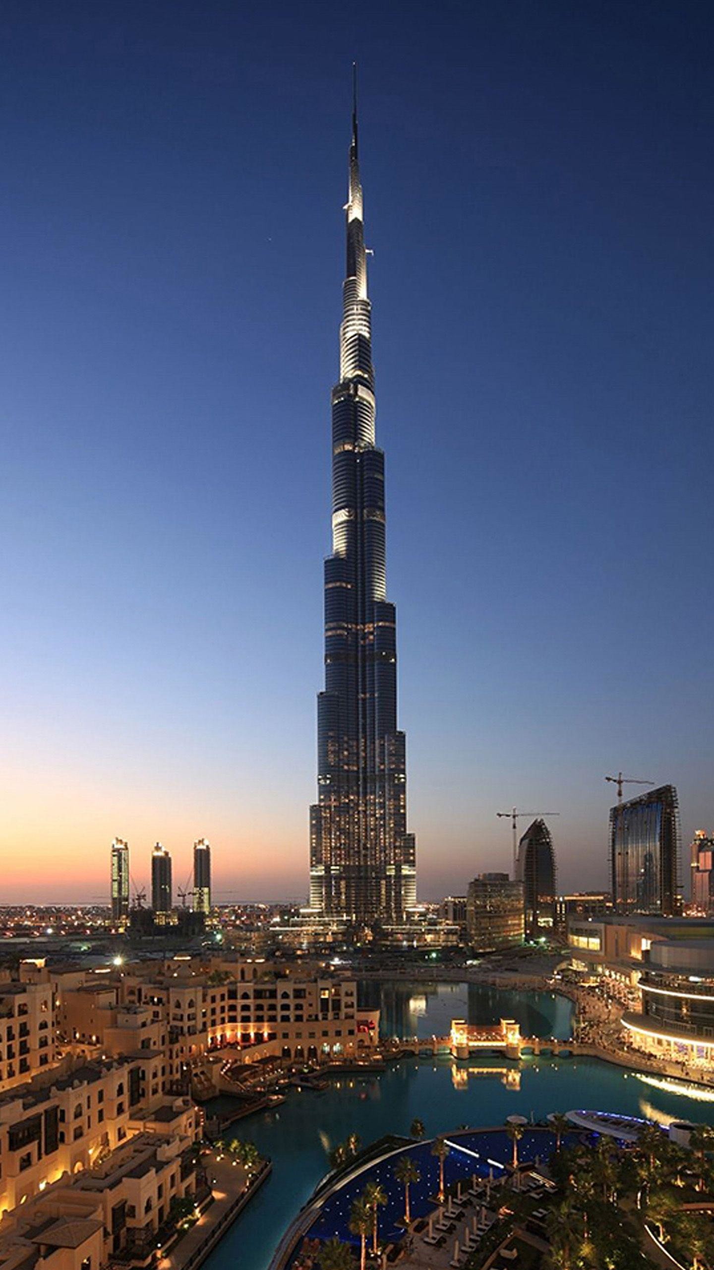 Халиф здание в дубае. Башня Бурдж Халифа. Небоскрёб Бурдж-Халифа в Дубае. Здание Бурдж Халифа. Бурдж-Халифа (828 м). Дубай, ОАЭ.