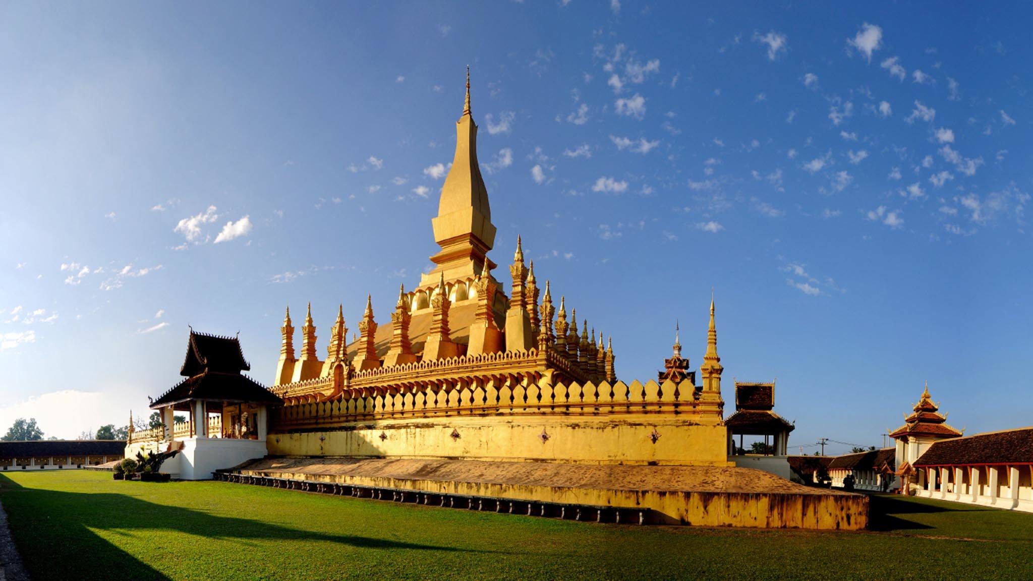 Вьентьян. Лаос Вьентьян. Вьентьян столица. Лаос Вьентьян достопримечательности. Вьентьян панорама.