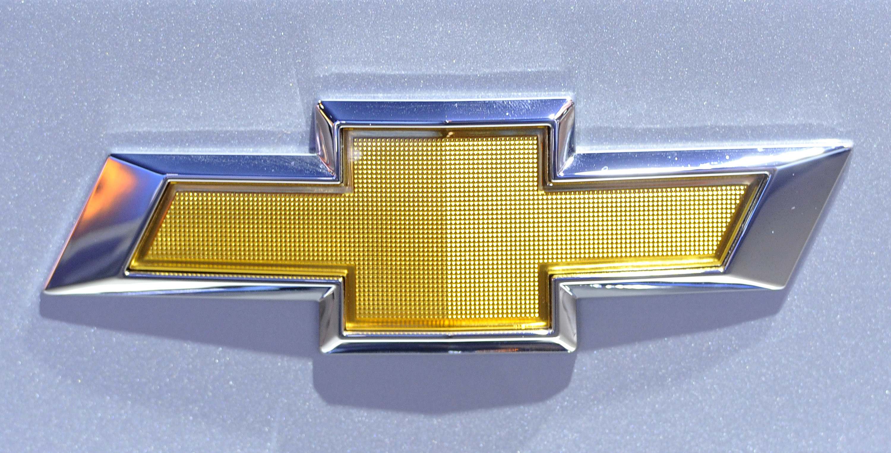 Значок шевроле. Шевроле Авео логотип. Шевроле значок Шевроле. Chevrolet logo 2004. Эмблема Шевроле Камаро.