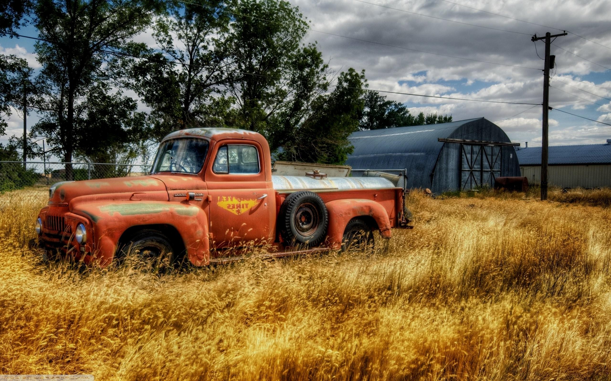 Old Trucks Wallpapers \u00b7\u2460