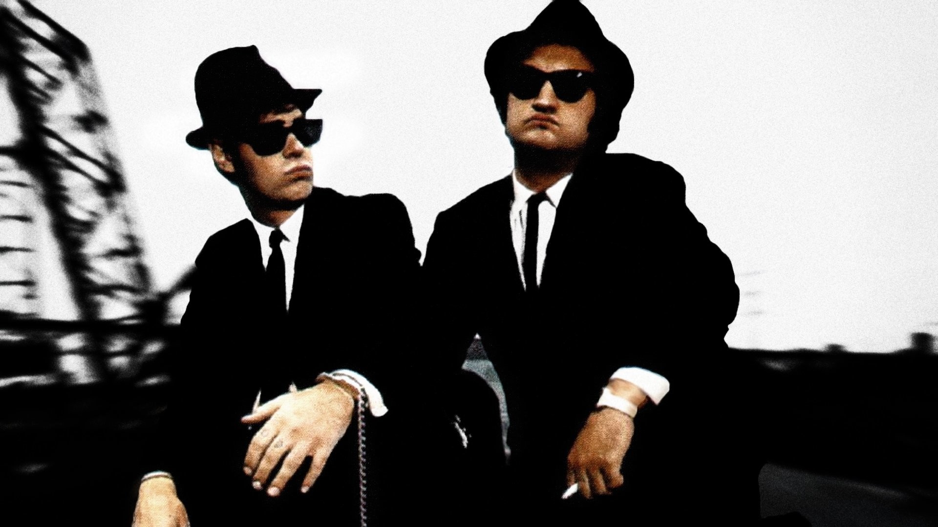 John Belushi, Dan Aykroyd, The Blues Brothers, Black suits, Handcuffs, 16:9 Full HD wallpaper
