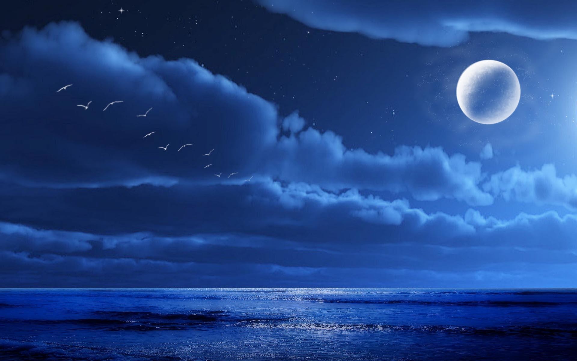 Ночи серых дней короче. Луна на небе. Лунное небо. Лунная ночь. Луна и море.