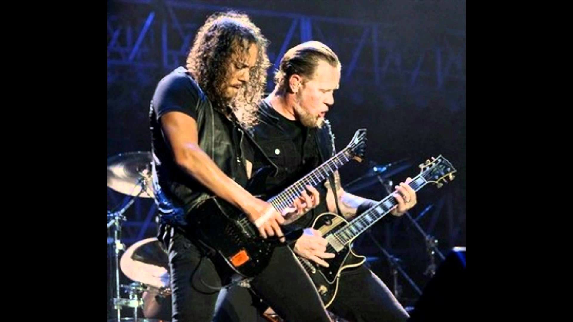 Металика поет офицеры. Группа Metallica 1996. Kirk Hammett 1996. Хэтфилд металлика.