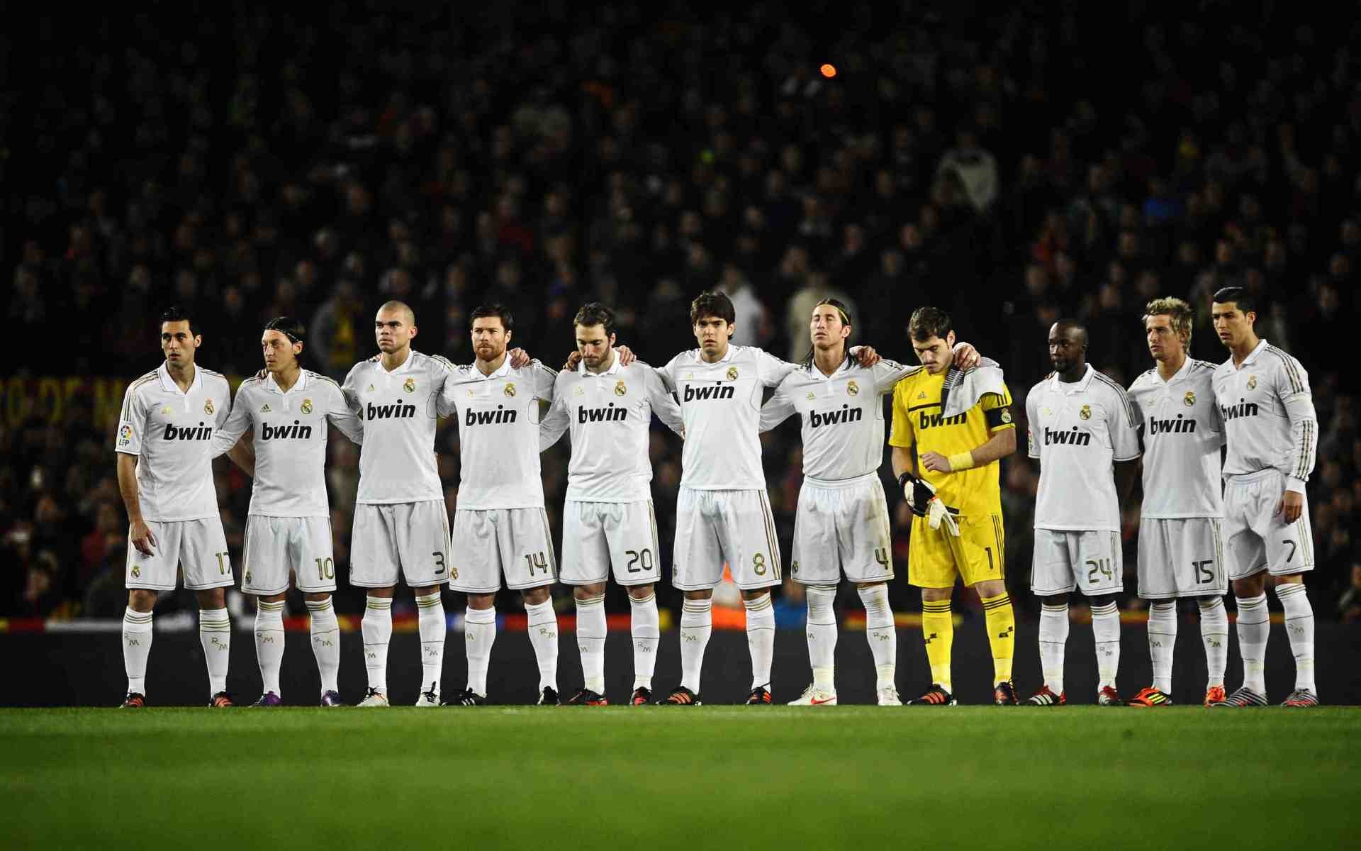 Real Madrid, Team lineup, Footballers, Stadium, 1920x1200, PC wallpaper