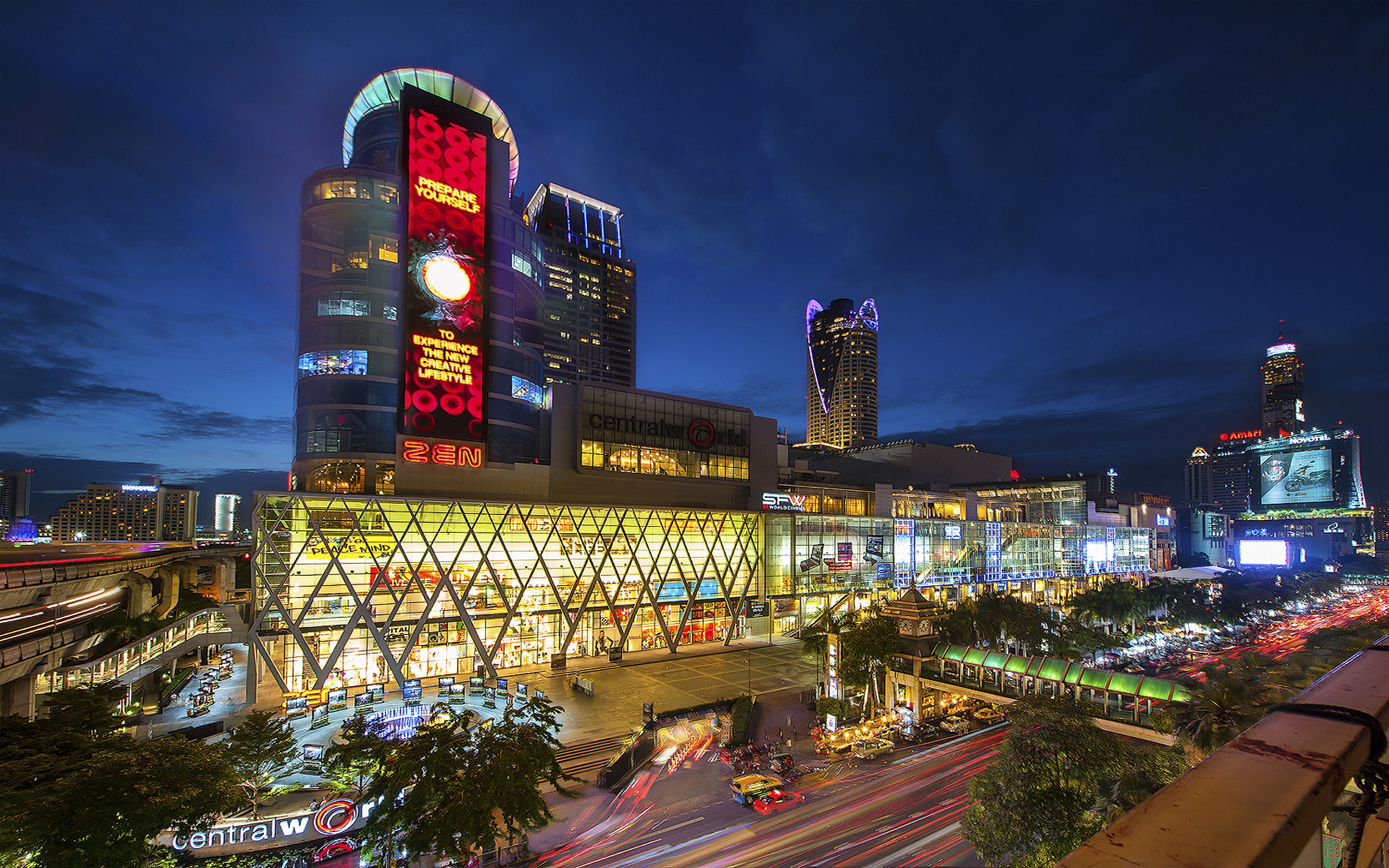 Телефон бангкок. Торговый центр Central World Бангкок. Централ Плаза Бангкок. CENTRALWORLD Таиланд Бангкок. Торговый центр центр Плаза Бангкок.