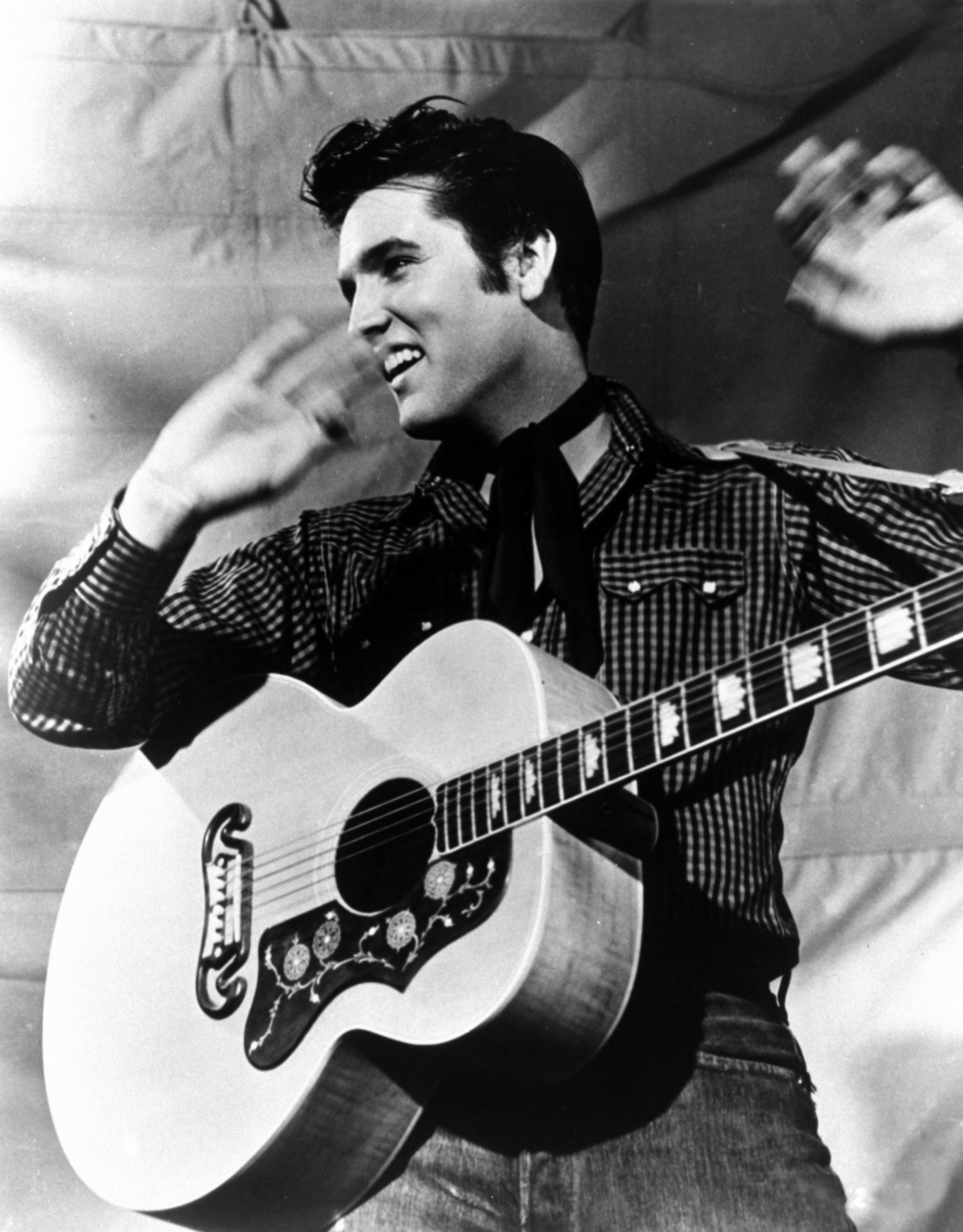Elvis Presley, Acoustic guitar, Singing, Black and white, Guitars, iPad home screen