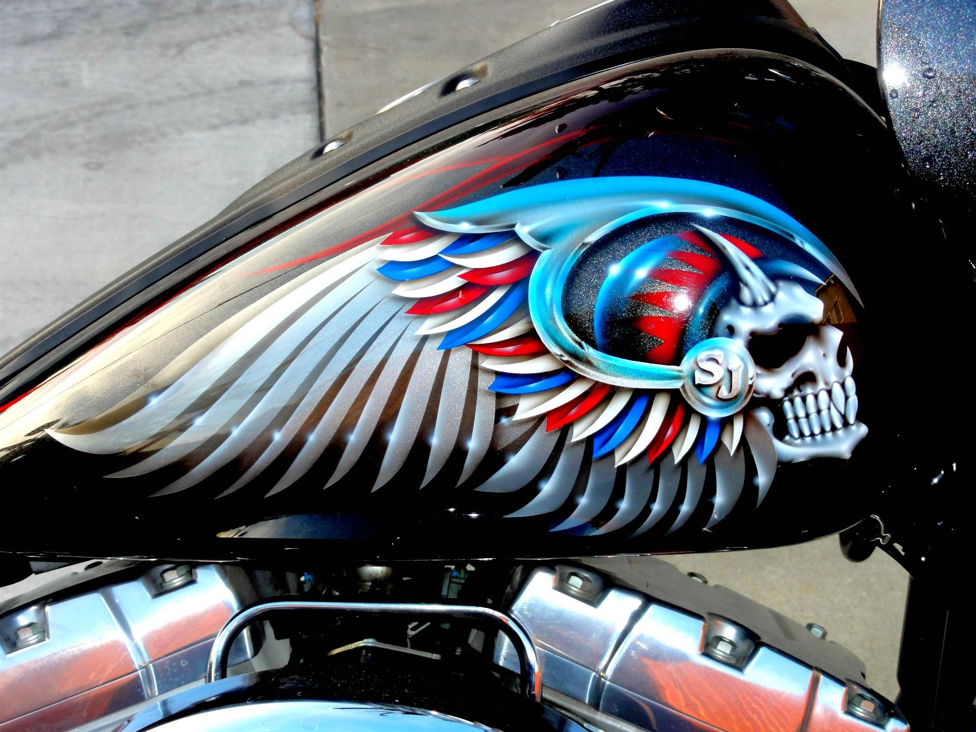 Bike of hell. Ангел на мотоцикле. Роспись бака мотоцикла. Расписанный бак мотоцикл. Мотоцикл с крыльями ангела.