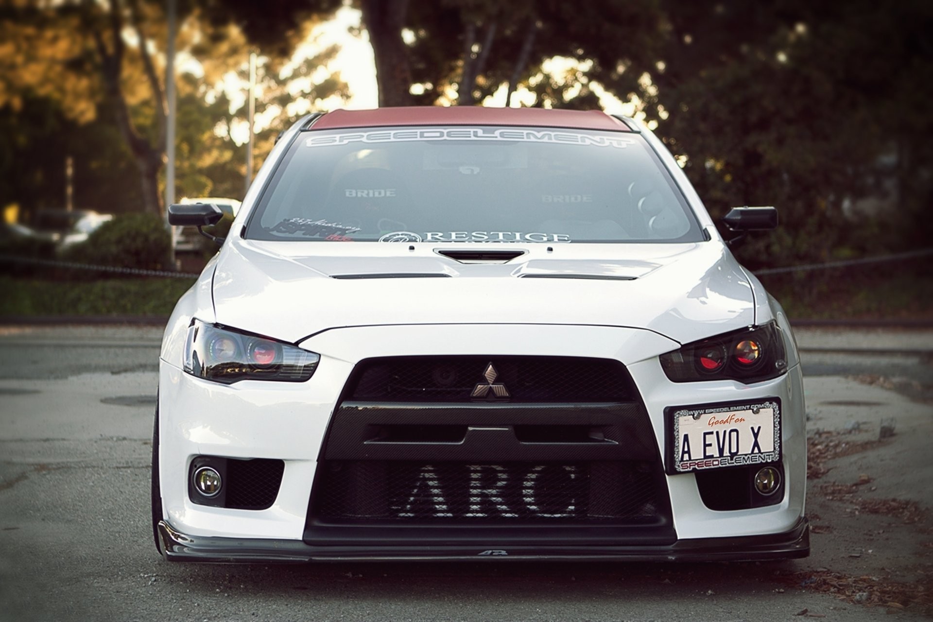 Mitsubishi Lancer EVO 10 back