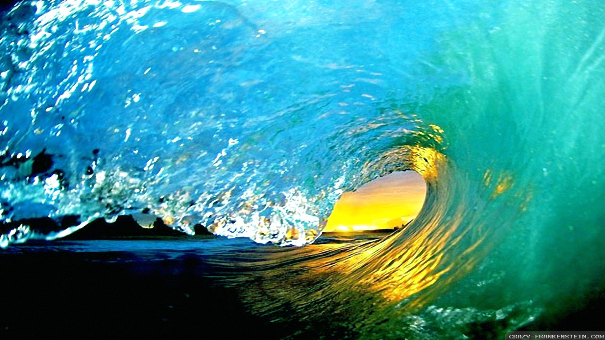Обои на стол волна. Кларк Литтл фото. Красота моря. Красивые волны. Красота воды.