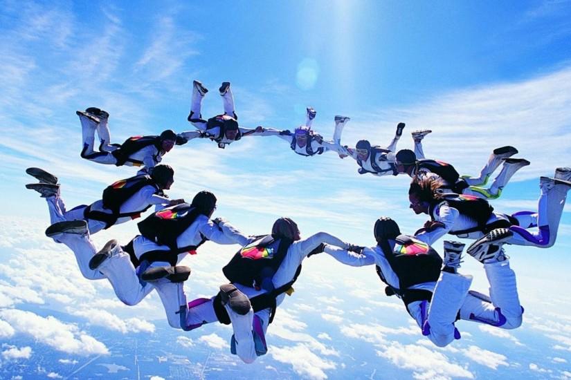 jump skydiver skydivers