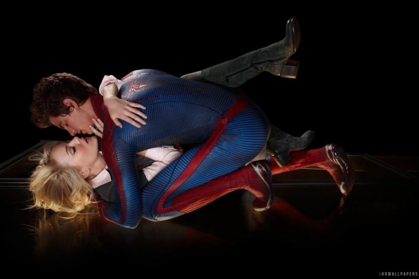 the amazing spider-man 2 gwen kissing peter phone picture - Google Search