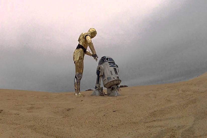 C3PO and R2D2 chillen in the desert - YouTube