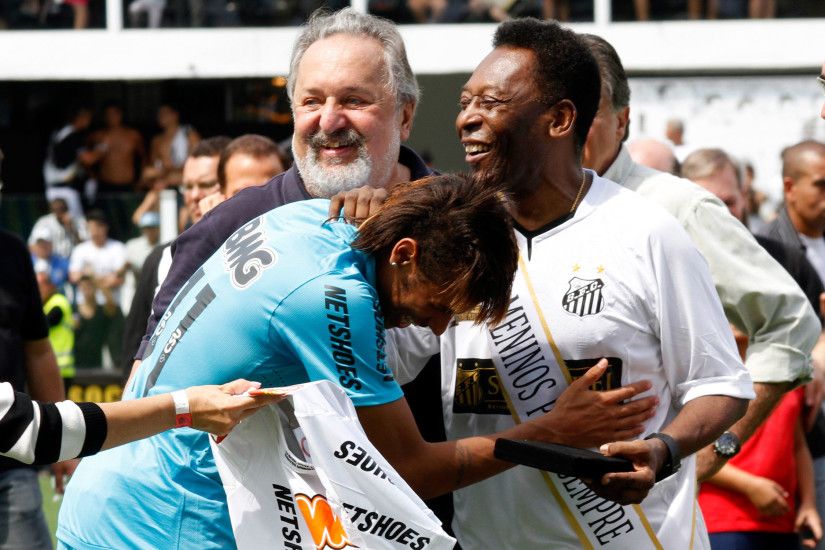 Brazil's past and present: Pele and Neymar at a Santos FC commemoration  match in 2012