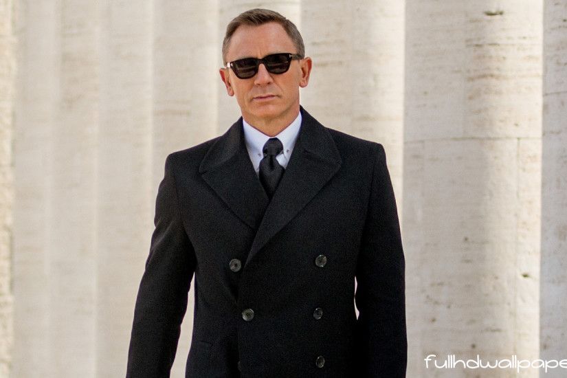 Daniel Craig in james bond spectre