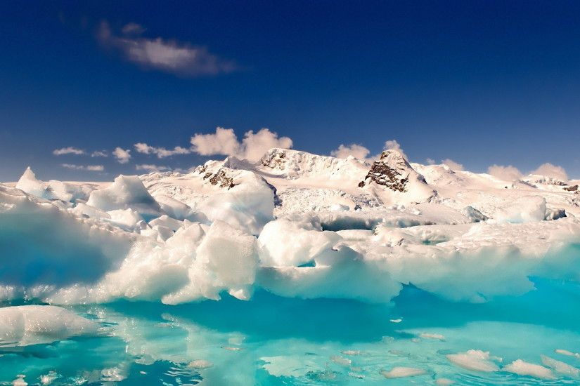 Antarctica Melting Snow Mountain Wallpaper