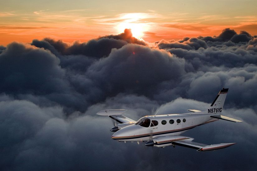 Aircraft Cessna 340 Clouds Sunset