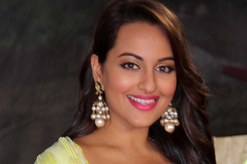 Download Free HD Images of Sonakshi Sinha