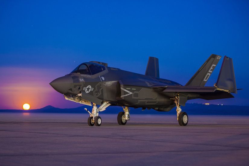 An F-35 of the US Airforce [1,920 Ã 1,200] ...