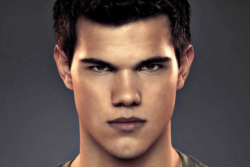Taylor Lautner 2014 Abs