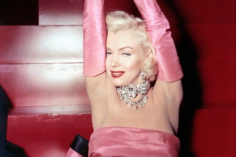 Celebrity - Marilyn Monroe Wallpaper