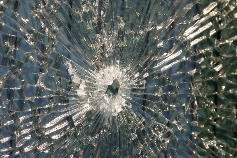 ... Cracked Glass Picture for Desktop Background