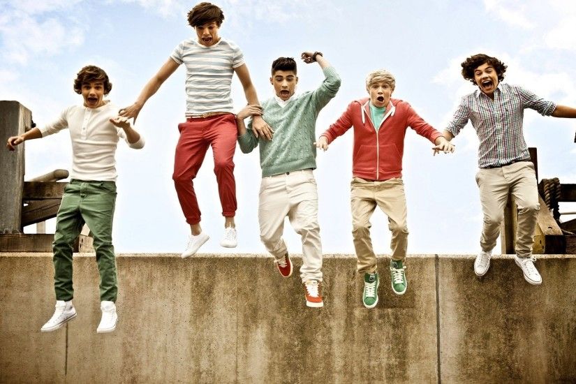 One Direction, Bop, Boy Music Band, Jumping, Niall Horan, Liam Payne