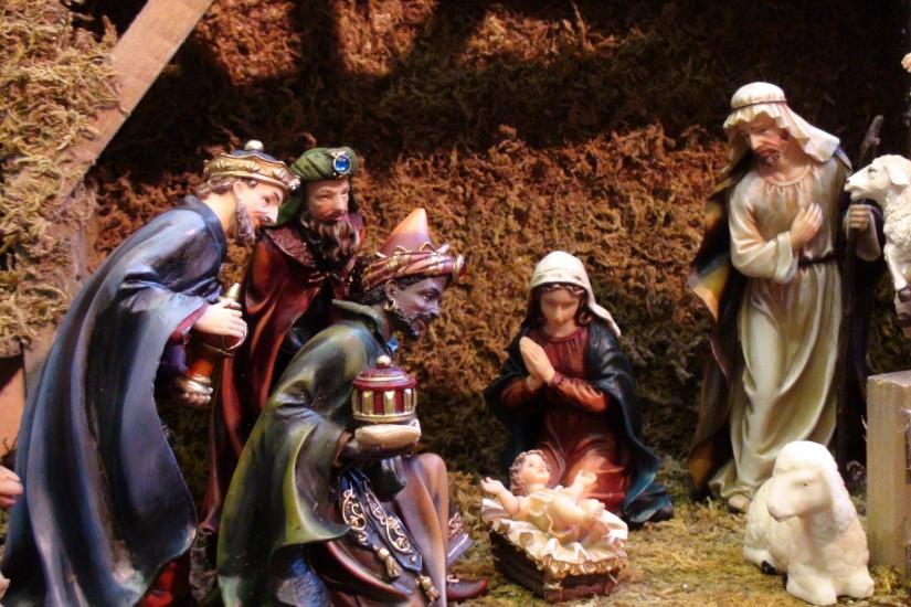 Click here for Very Big Picture of this Christmas Crib