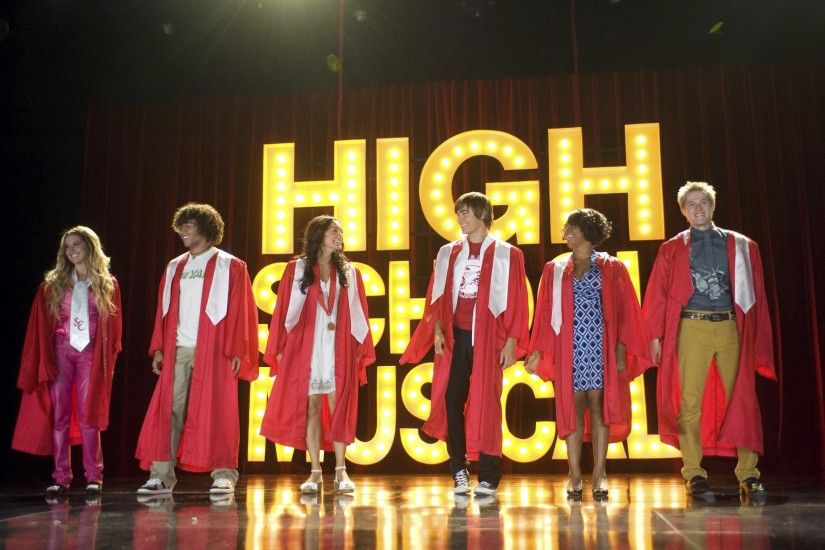 "High School Musical" Theory Says the ENTIRE Franchise Is Actually a Musical  | Teen Vogue