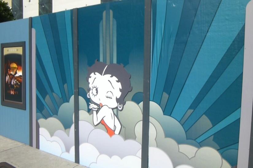 Betty Boop on the construction walls for the future Sanrio store, facing  Despicable Me side