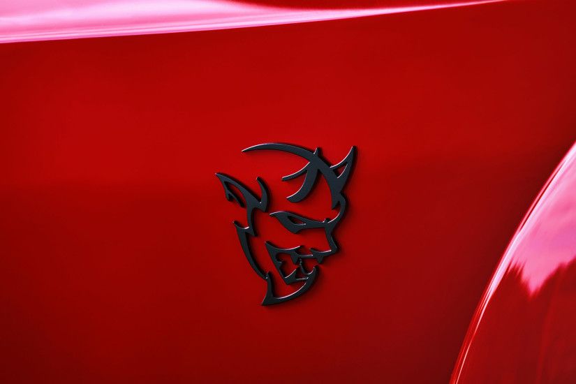 2018 Dodge Challenger SRT Demon logo 2038x1360
