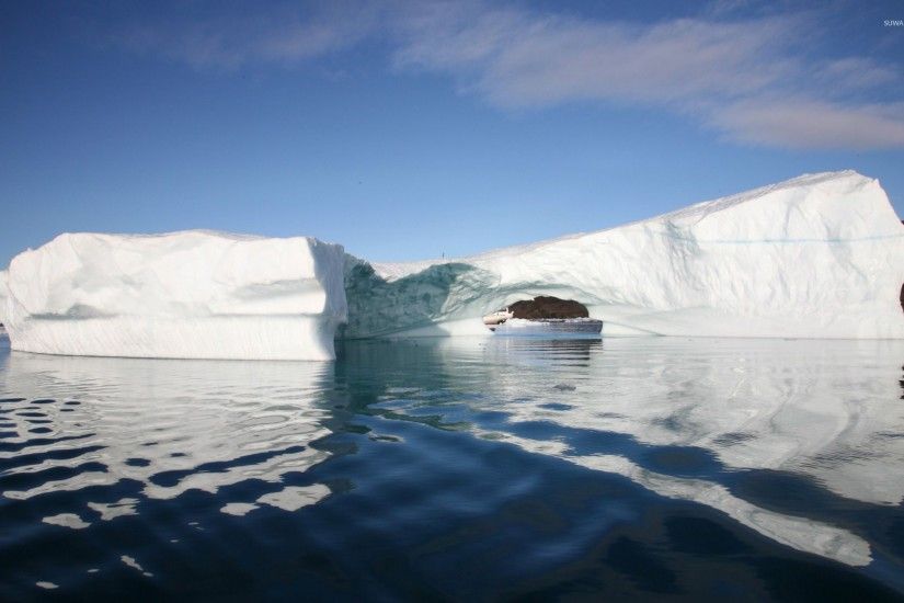 Icebergs in Disko Bay, Greenland [2] wallpaper 1920x1200 jpg