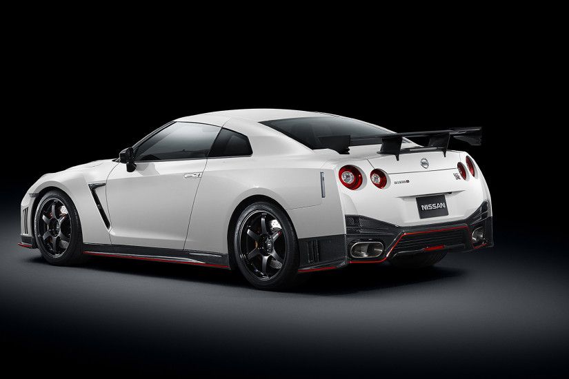 2015 Nissan GT-R Nismo picture