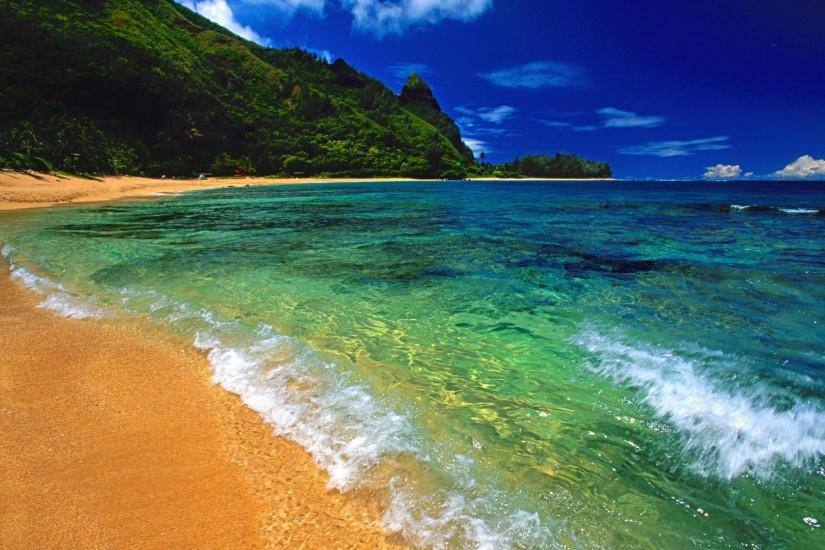 Beach Desktop Backgrounds and Wallpaper - Tunnels Beach, Kauai, Hawaii .
