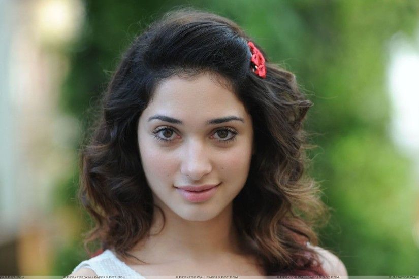 You are viewing wallpaper titled "Tamanna Bhatia ...