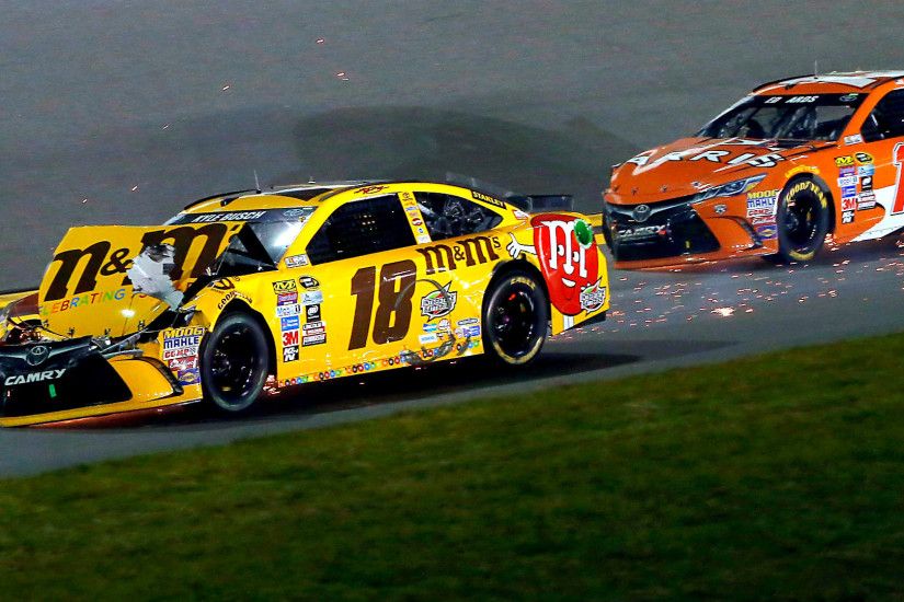Carl Edwards takes blame for Daytona crash that mangled Kyle Busch's car |  NASCAR | Sporting News