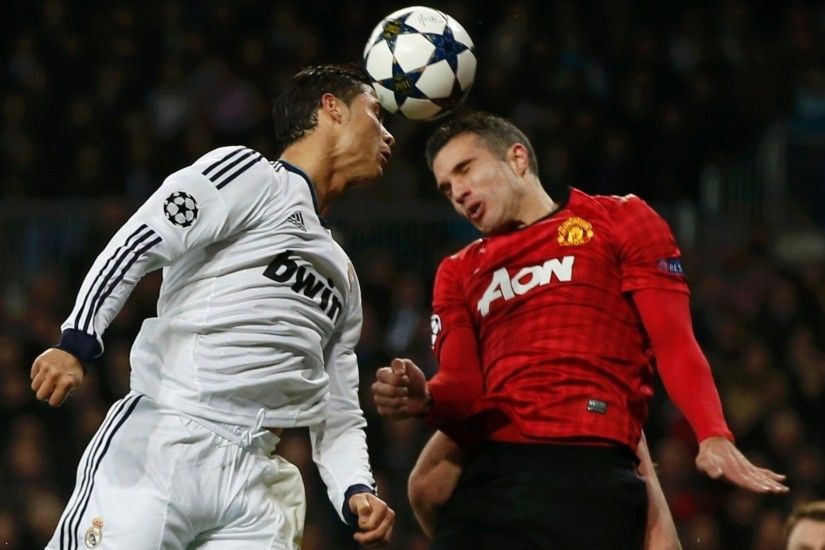 soccer photos of ronaldo | Ronaldo vs Van Persie Background HD Wallpaper  Cristiano Ronaldo .