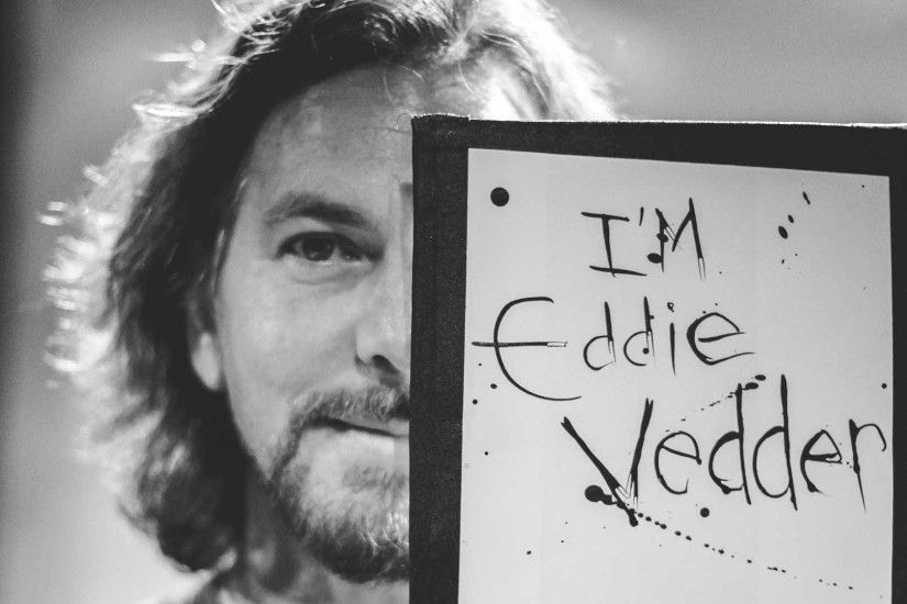 Eddie Vedder, Chicago, 1994 | Eddie Vedder. â¥ | Pinterest | Eddie .