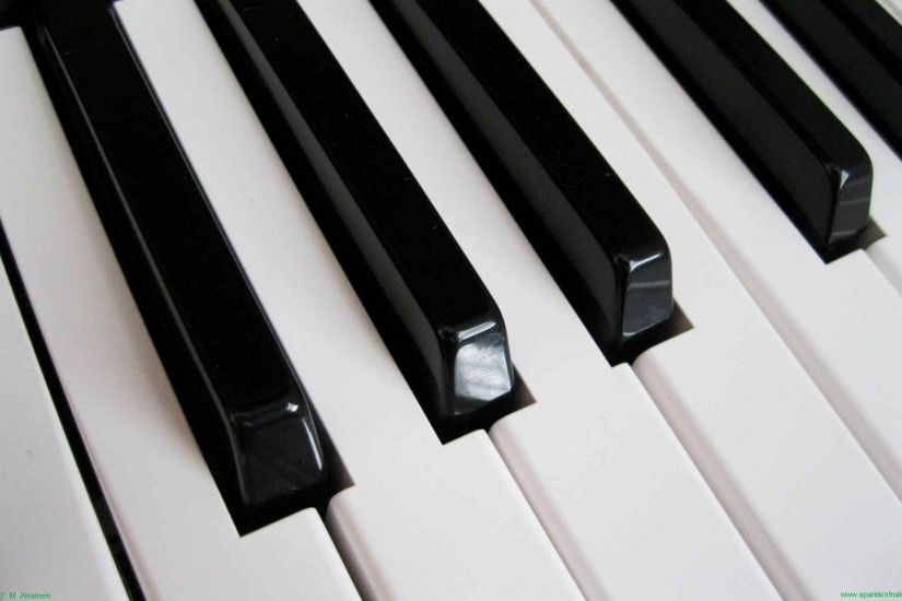 Piano Keys Wallpaper