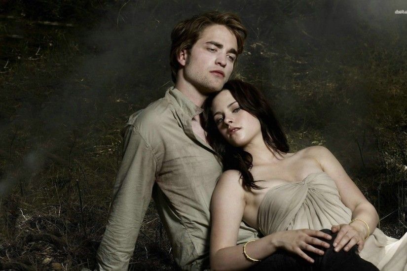 Bella Swan And Edward Cullen - Twilight
