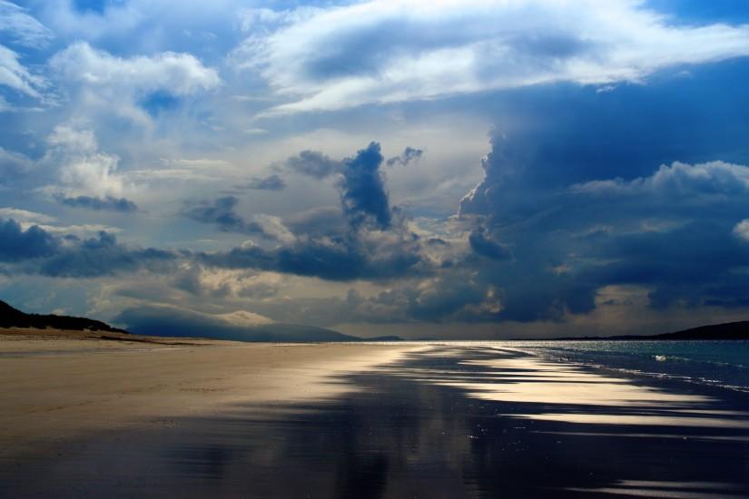 Preview wallpaper sea, ocean, evening, beach, sand, sky, clouds 1920x1080