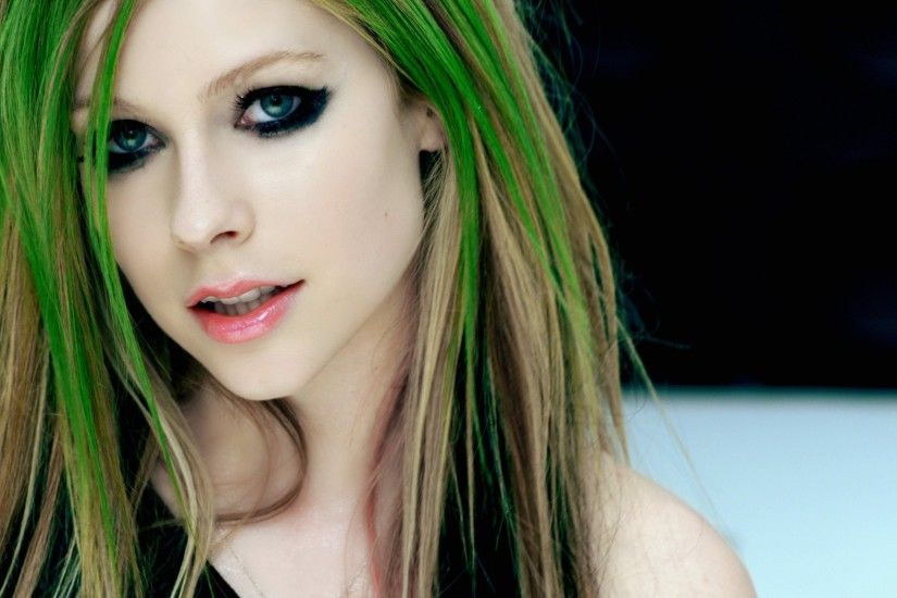 Sweet Avril Lavigne Wallpaper Full HD
