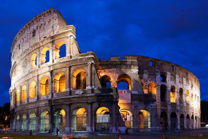Roman Colosseum Italy Wallpaper