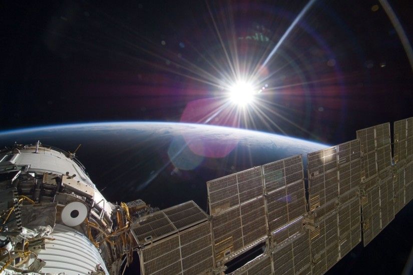 4K HD Wallpaper: Sun Over Earth (NASA, International Space Station Science)