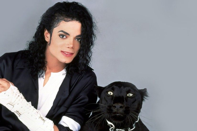 Preview wallpaper michael jackson, panther, brunette, costume, cat 3840x2160