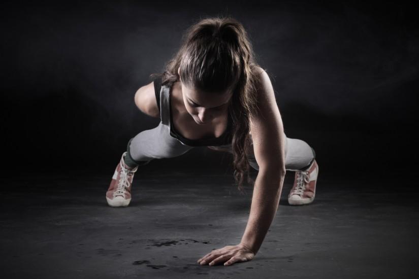 Fitness Girl One Hand Push Up HD Wallpaper