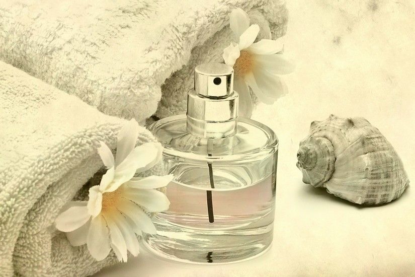 1920x1080 Wallpaper water, perfume, bottle, flowers
