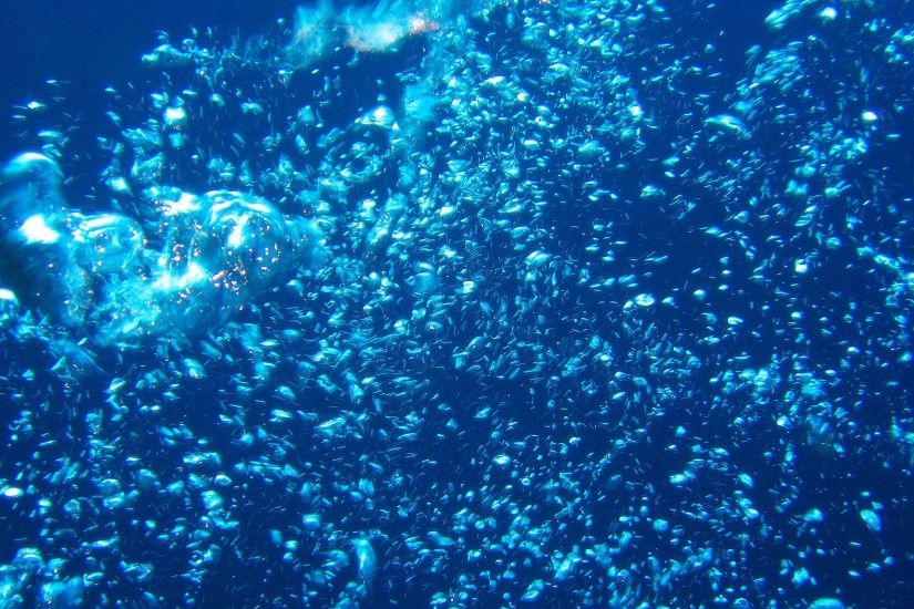 underwater bubbles wallpaper