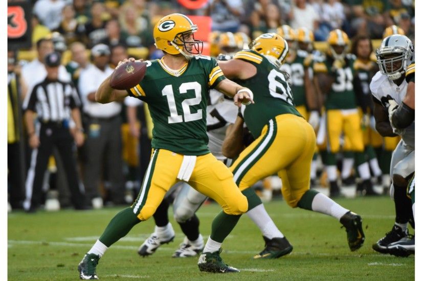 Passing Record 4K Aaron Rodgers Wallpapers